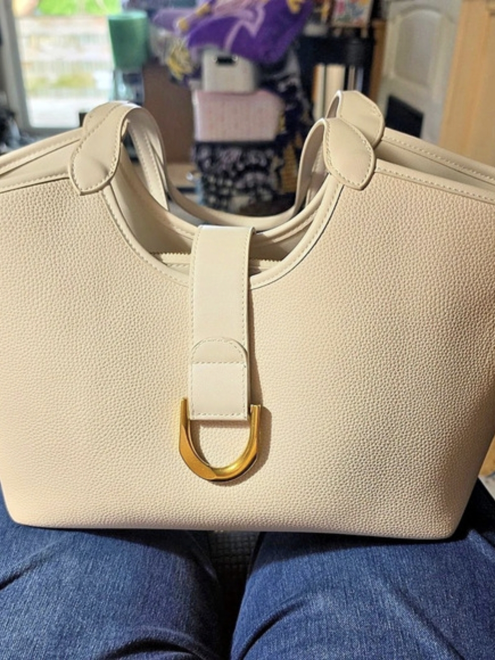 Cream Purse Like New